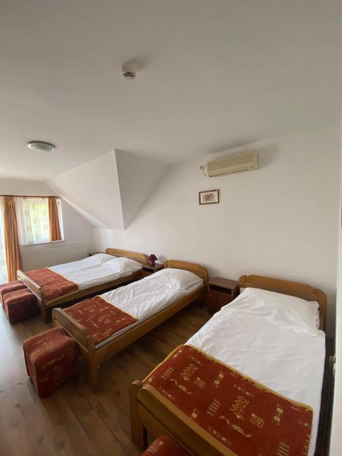 TiszafüredNaphaz Panzio住宿加早餐旅馆 外观 照片